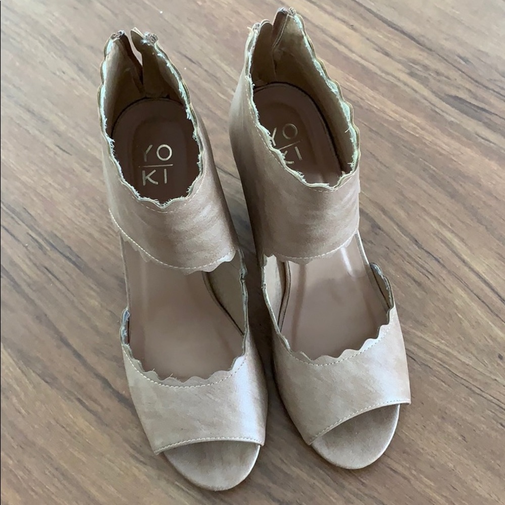 Scalloped Block Heel Sandals